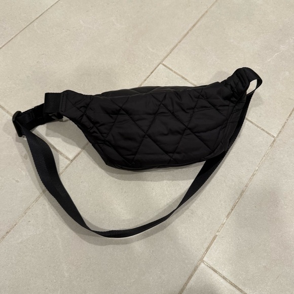 Vera Bradley black nylon quilted belt bag - Picture 11 of 12